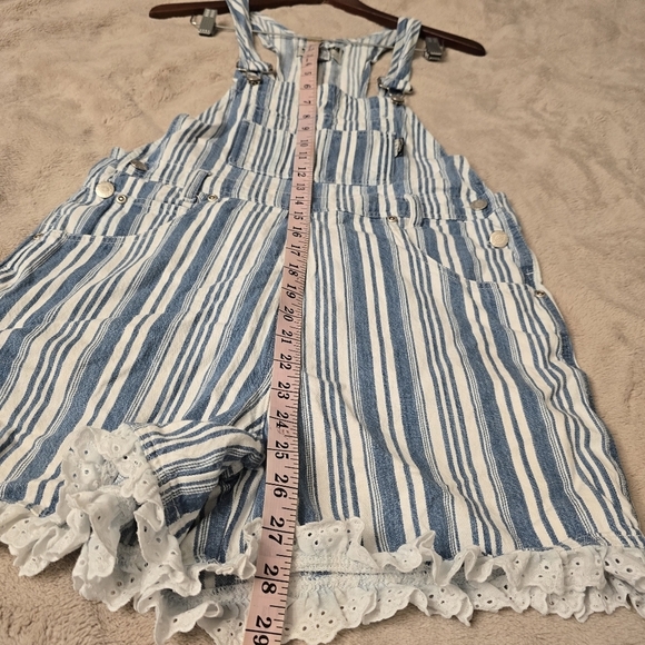 Squeeze Jeans Overall Shorts Denim Blue y2k Eyelace Ruffle Trim Whimsy Cottage L - Picture 12 of 15